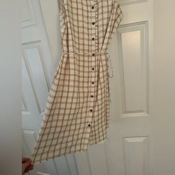 Ann Taylor Belted Dress - Picture 3 of 9